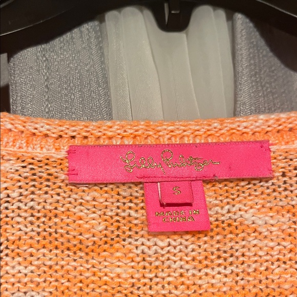 Lilly Pulitzer Jody V-neck sweater in the color Cantaloupe Mark Sz Sm - Picture 2 of 3
